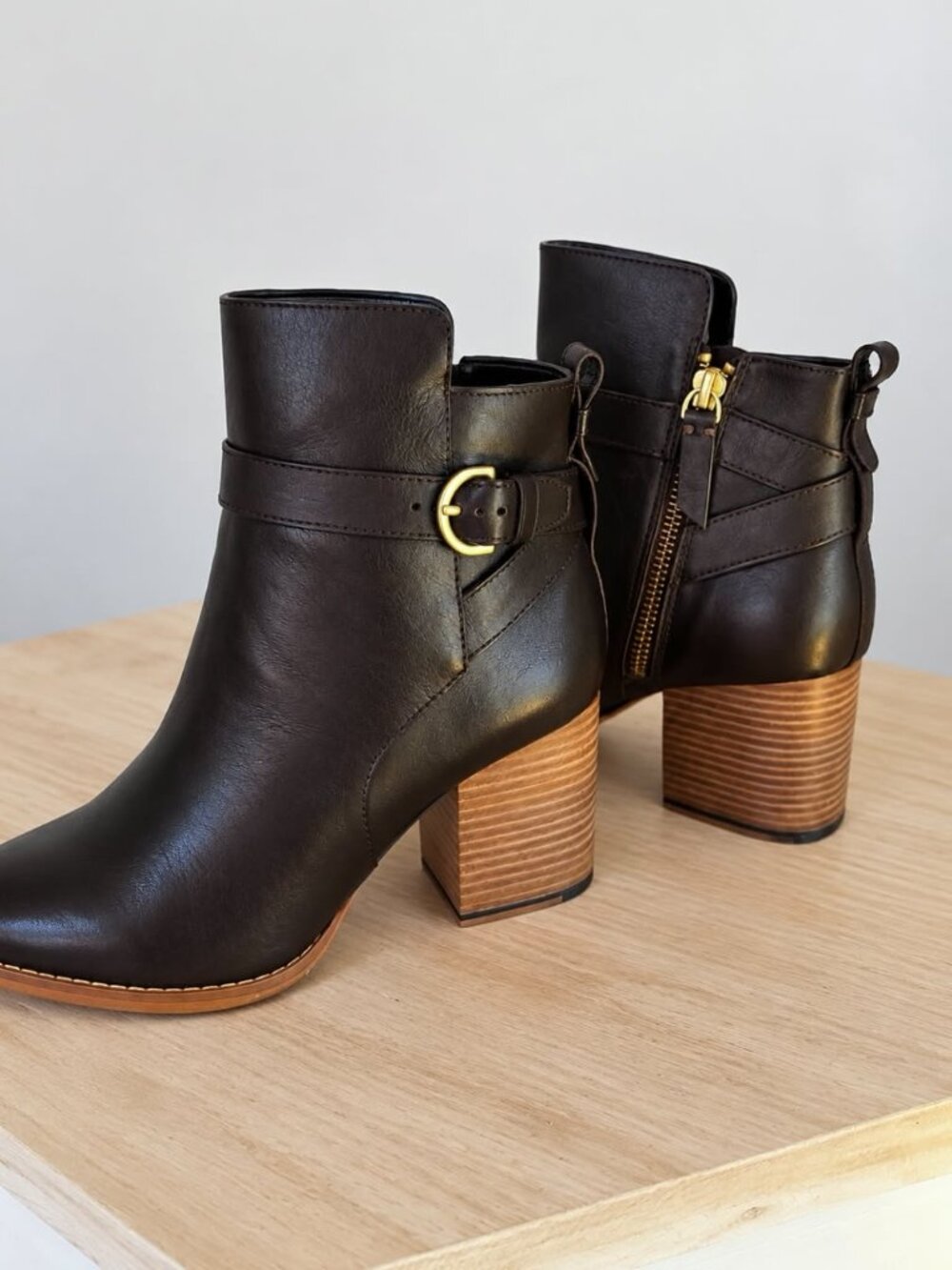 KATE SPADE Brown Leather Ankle Booties sz 9